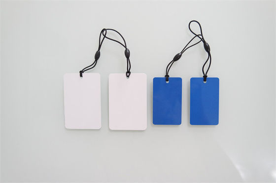 512 étiquettes d'habillement du label RFID d'autocollant des bits RFID ont relevé la distance 5 mètres